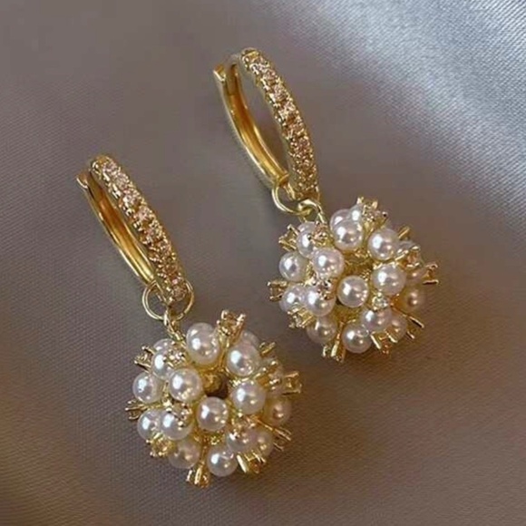 NEW! Faux Pearl Drop Ball Earrings Décor Gold Ball Rhinestones Classy Chic Retro - Picture 3 of 5